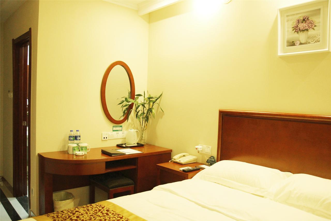 Greentree Inn Zhengzhou Xinzheng City Longhu Town Xiangyun Road Express Hotel Ngoại thất bức ảnh