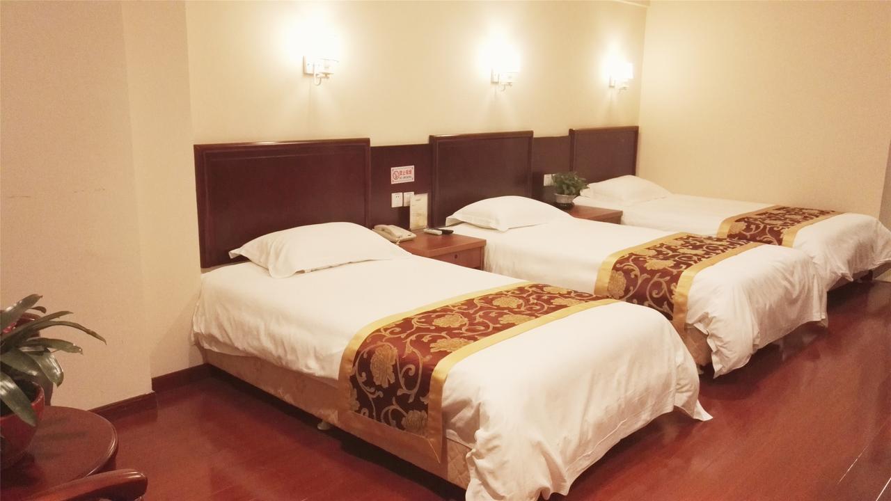 Greentree Inn Zhengzhou Xinzheng City Longhu Town Xiangyun Road Express Hotel Ngoại thất bức ảnh